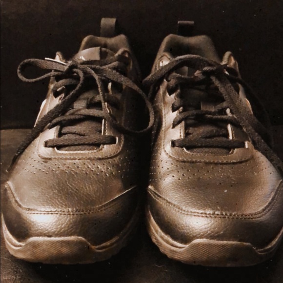 Reebok Women’s sneaker - Picture 2 of 4